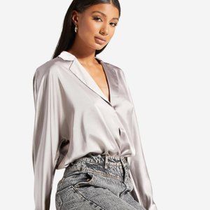 ***** SHOEDAZZLE ***** Dolman Twist Front Blouse Size: S